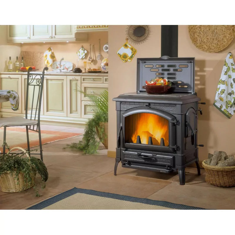 Poêle à bois avec chauffe plat Isotta con cerchi.16 – 11,9 Kw